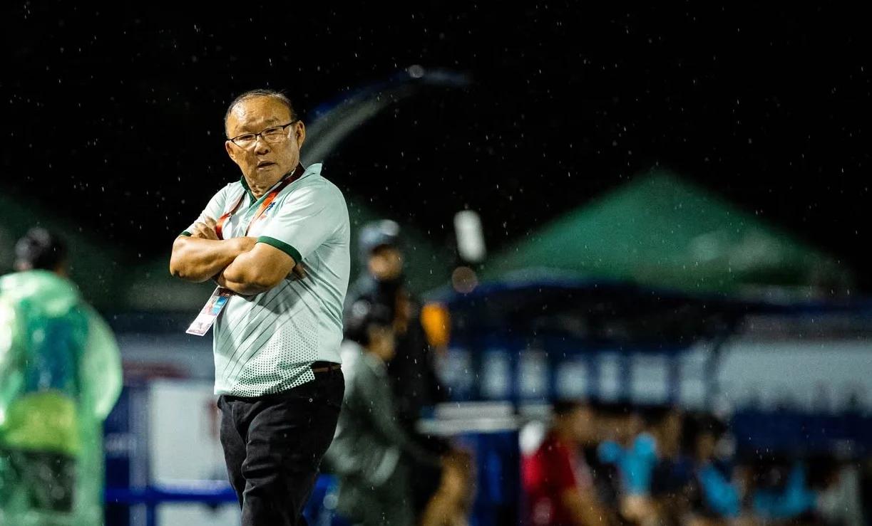 ‘โค้ชปาร์ค’ ขอโทษแฟนบอลไทย ยืนยันไม่มีเจตนาด้อยค่าทัพ ‘ช้างศึก’