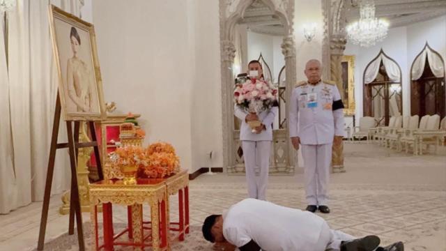 Prinzessin Sirivannavari sendet Geburtstagsblumen an Premierminister Anutin