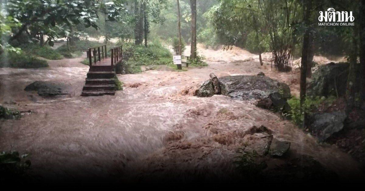 Heavy Rains and Flash Floods Force Temporary Closure of Multiple Thai National Parks
