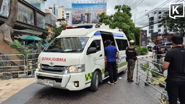 Newborn rescued following emergency birth at Pattaya shopping center