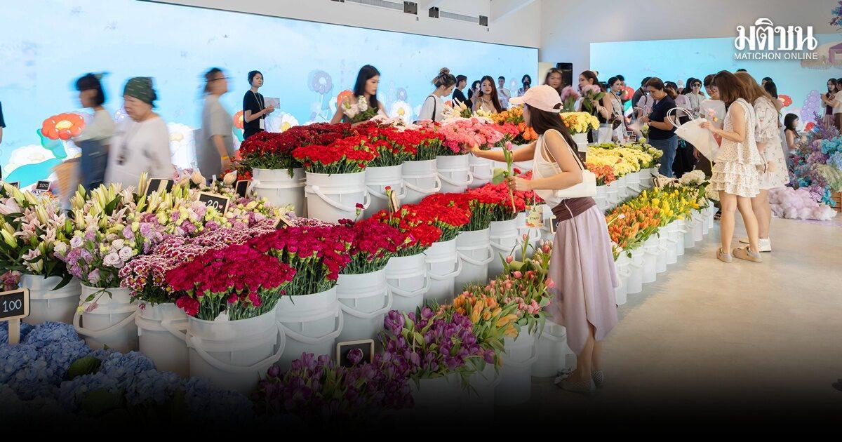 Bangkok Flower Festival 2026 Opens at Pak Khlong Talat