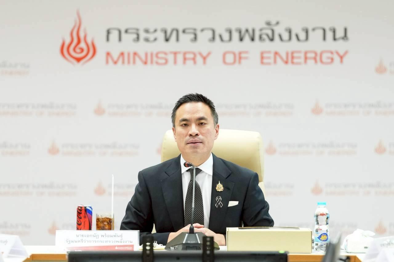 Ministry of Energy Addresses Oil Contamination in Khlong Toei and Yan Nawa Drainage Systems
