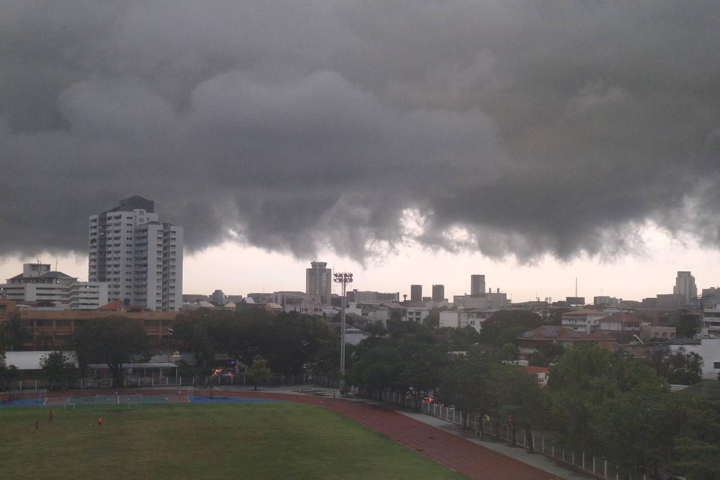 Heavy Rainfall Forecast for Bangkok and Surrounding Provinces