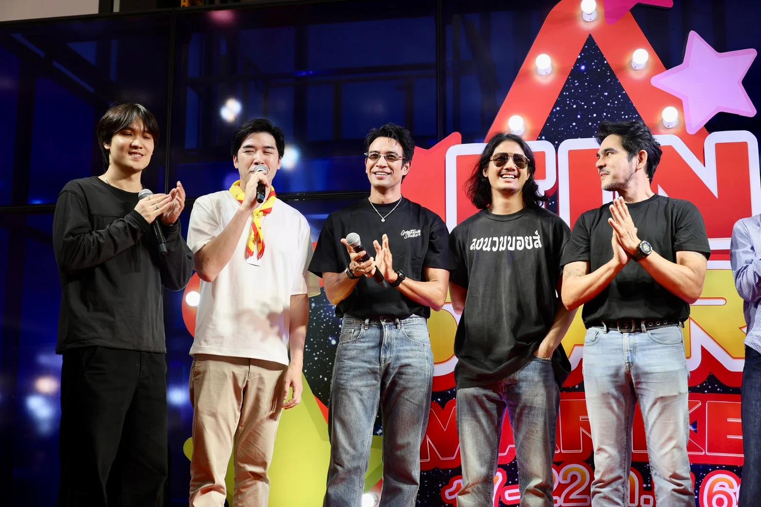 Celebrities Launch 'FIN STARS MARKET' at The Mall Lifestore Bang Khae