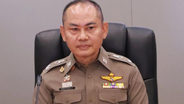 Chefe da polícia de Chiang Mai suspende comandante da estação de Chang Phueak após operação contra jogo ilegal