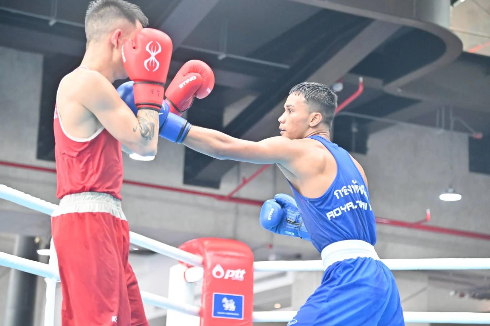 Marine-Boxer 'Wayu' sichert sich Sieg beim Auftakt der Thailand-Meisterschaft