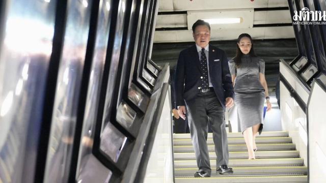 Thailands Premierminister trifft zu Wirtschaftsgesprächen in Tokio ein