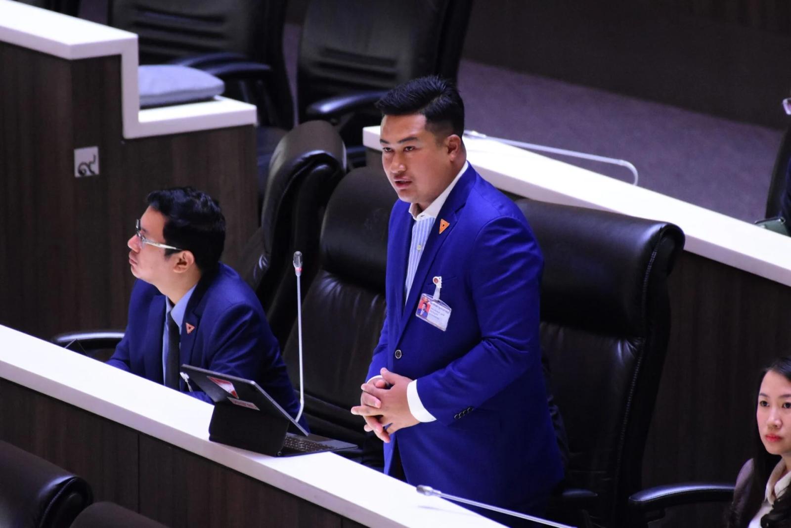 Deputado de Phuket pede investigação sobre oficiais voluntários de Thalang e contas 'laranjas'