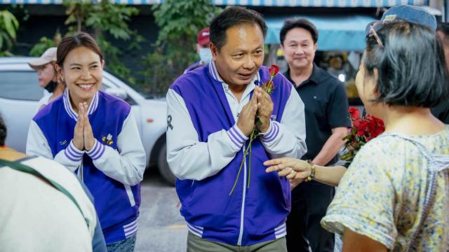 Narupon Yenprasert vince le elezioni per la presidenza dell'OAP di Nonthaburi