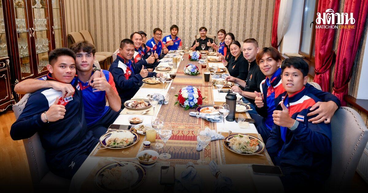 Thailändischer Botschafter in Kasachstan empfängt Davis-Cup-Team