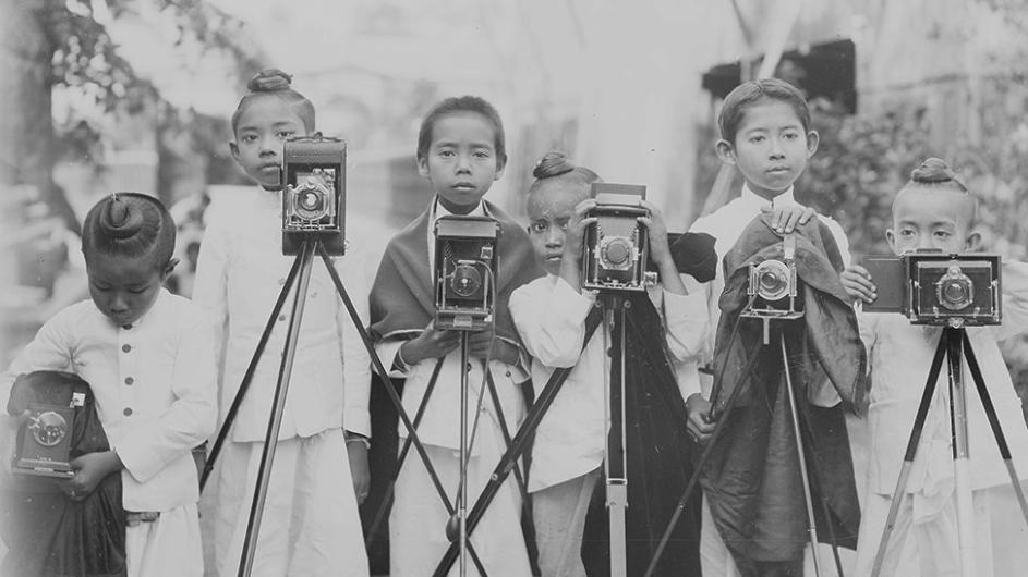 Thailand’s Royal Glass Plates: A Window into Siam’s Past