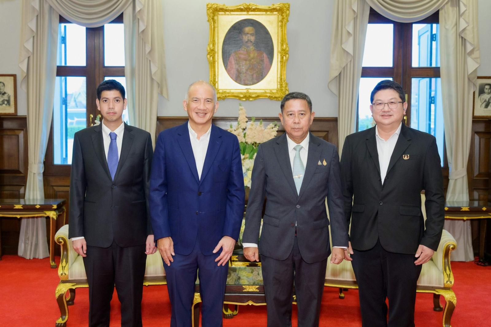 GULF Donates 1 Million Baht to Support Families of Soldiers Injured or Killed in Border Conflicts