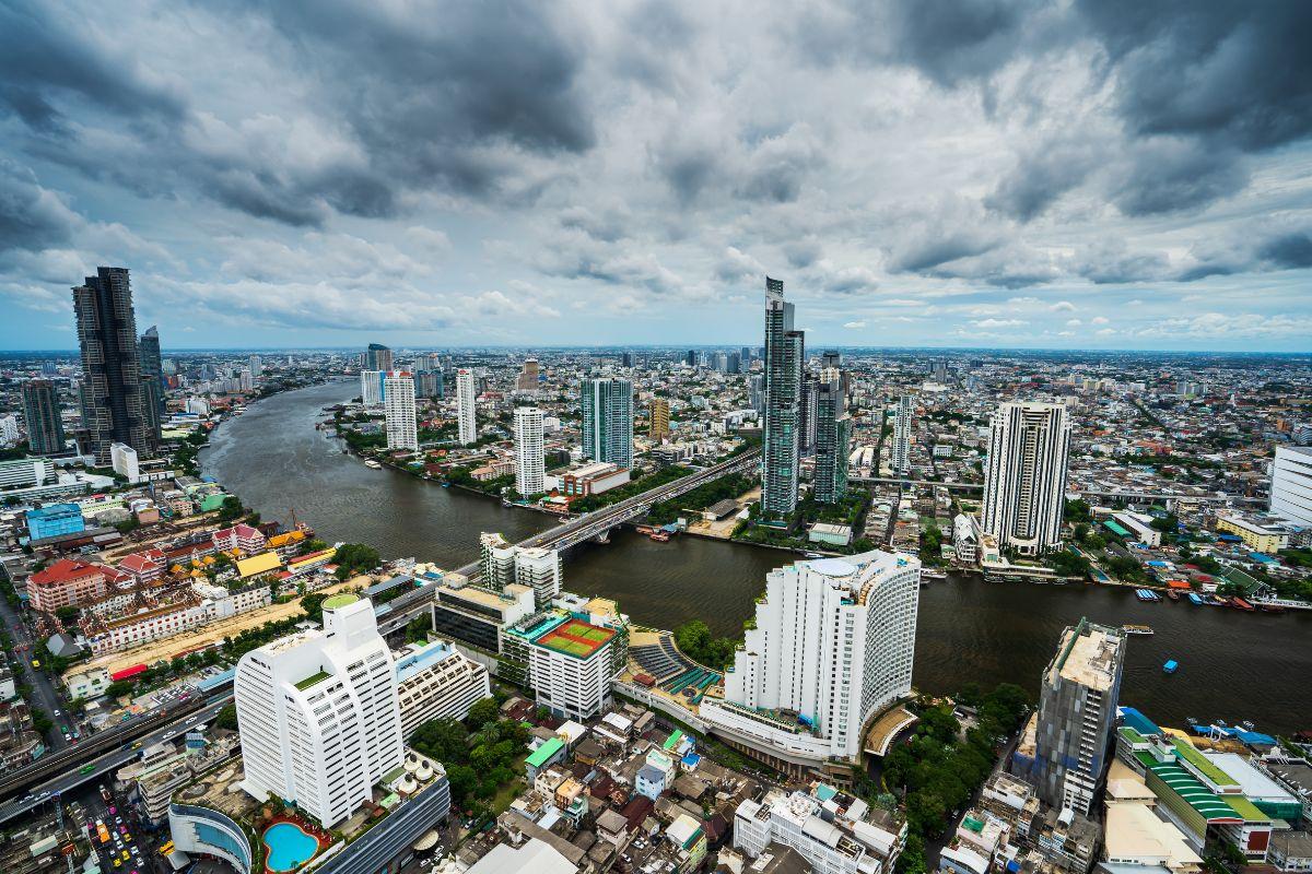 Le marché du logement d'occasion en Thaïlande connaît une hausse des annonces bancaires