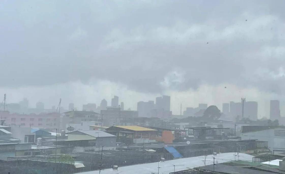 Heavy Rainfall Forecast for Bangkok and Surrounding Areas