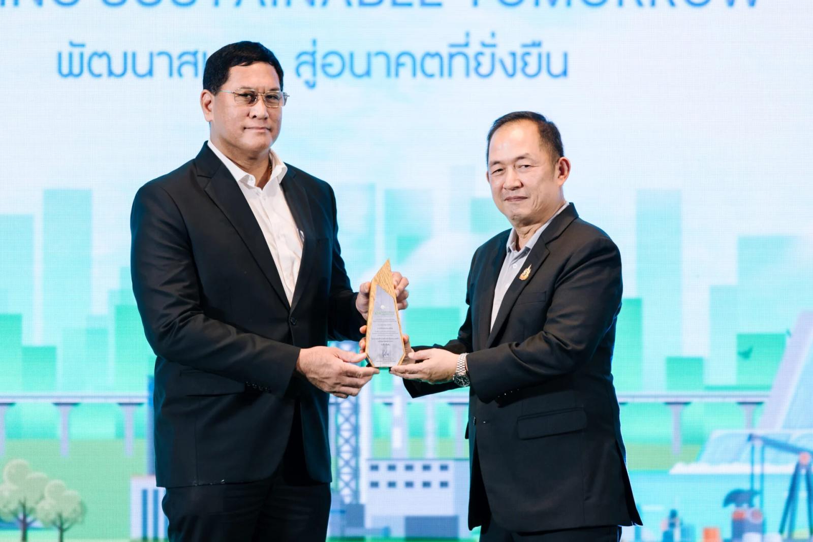 Port Authority of Thailand Receives Two EIA Monitoring Awards