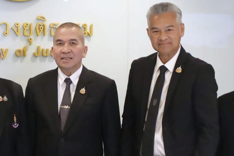 Justice Minister Defends Appointment of New DSI Chief