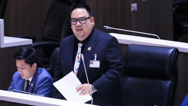 Internal Tensions Emerge Within Thai Opposition Bloc