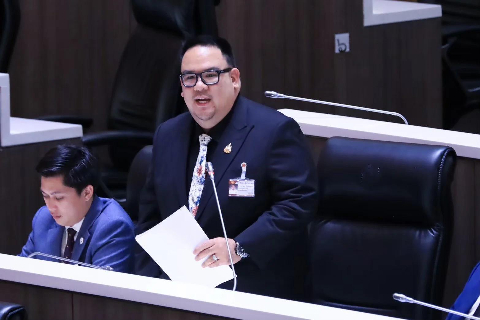 Internal Tensions Emerge Within Thai Opposition Bloc