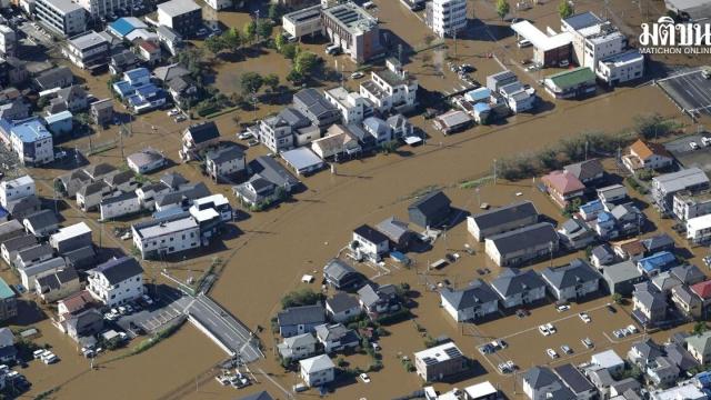 Typhoon Dujuan Causes Fatalities and Destruction in Japan