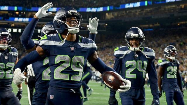 Seattle Seahawks sichern sich knappen Sieg zum NFL-Saisonauftakt