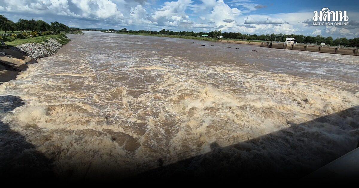 Chao Phraya Dam Issues Flood Warning for 11 Provinces