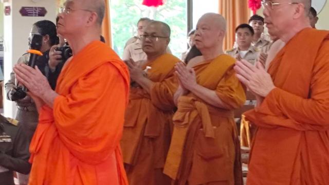 ‘Five Precepts Village’ Committee Visits Thai Phuan Community in Saraburi