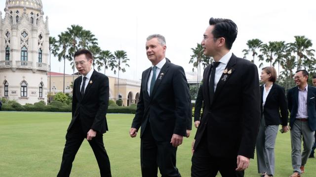 Australian Minister Visits Bangkok to Strengthen Bilateral Ties