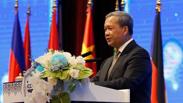 Le Premier ministre cambodgien déclare que le pays ne sera pas un refuge pour les réseaux d'escroquerie