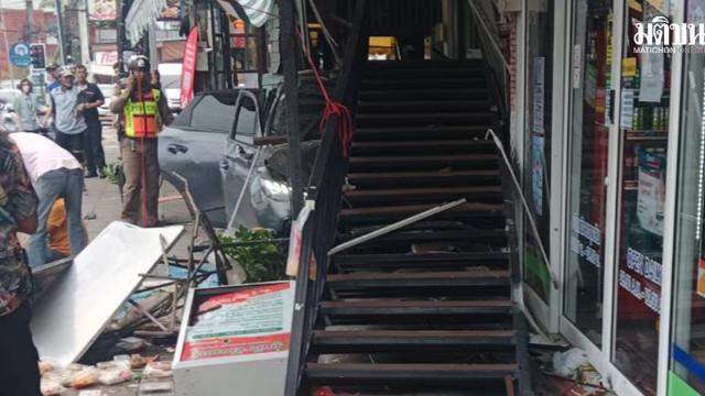 Fatal Car Accident Near Phuket Airport