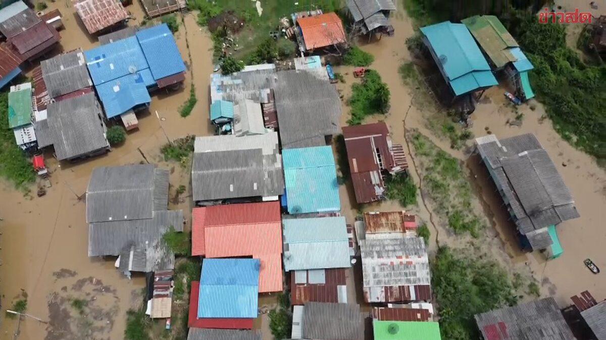 Rapid Flooding Impacts Ayutthaya Communities