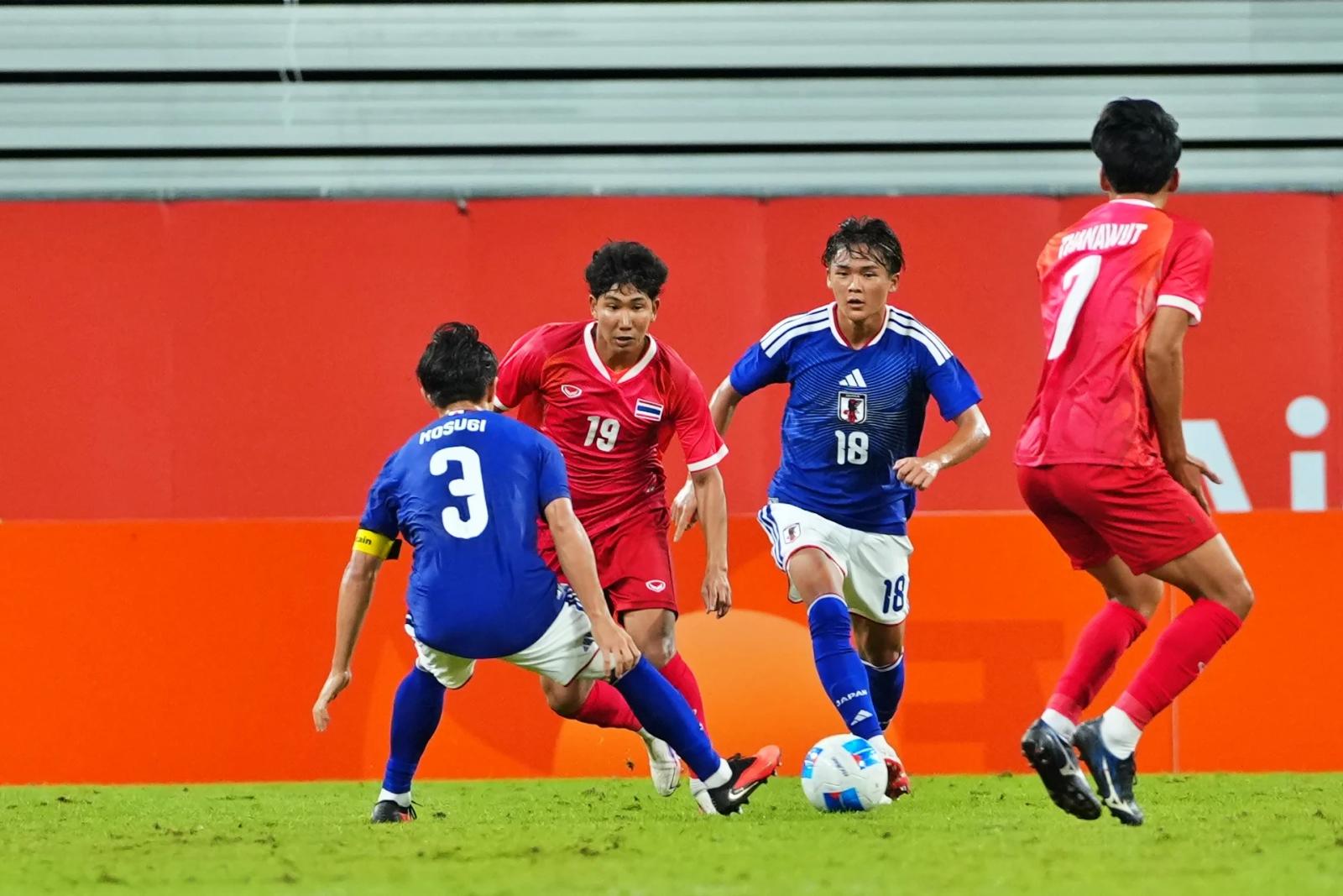 Thailand National Football Team Advances to Quarter-Finals After Loss to Japan