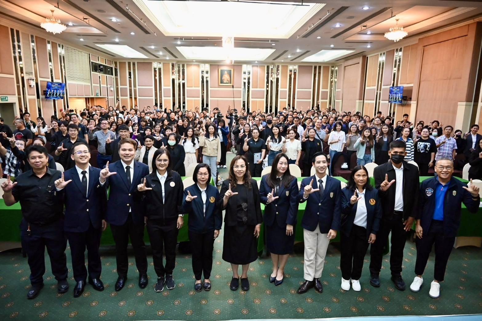 Department of Learning Encouragement Hosts Leadership Seminar for Future Change-Makers