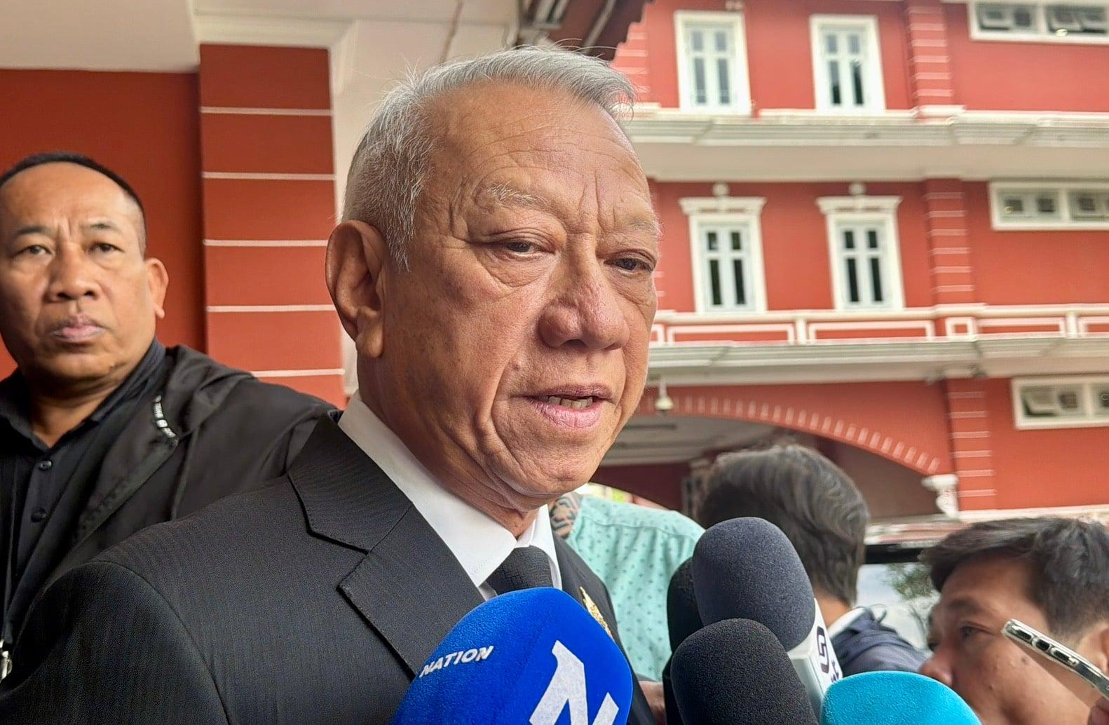 El ministro Phiphat convoca una reunión urgente sobre las operaciones del Airport Rail Link