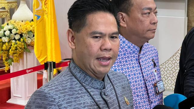 วราวุธ ศิลปอาชา ยืนยันระบอบประชาธิปไตยอันมีพระมหากษัตริย์ทรงเป็นประมุขของไทย