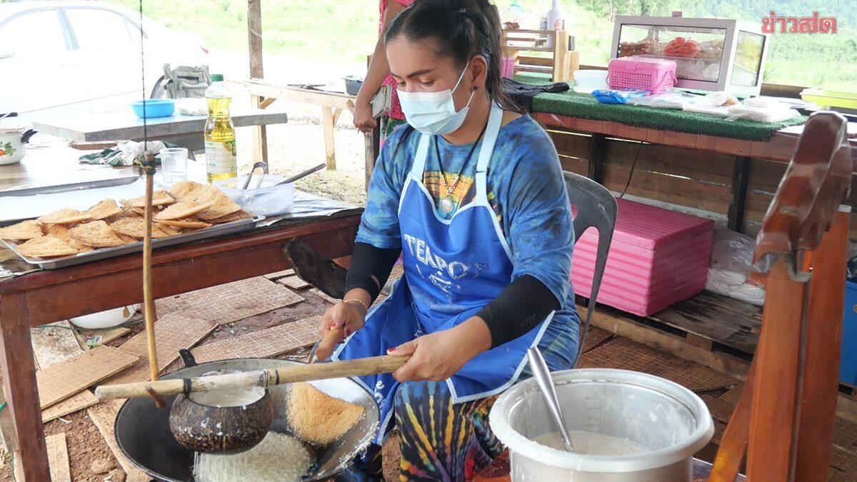 Traditional Sweets Demand Surges Ahead of Sat Thai Festival