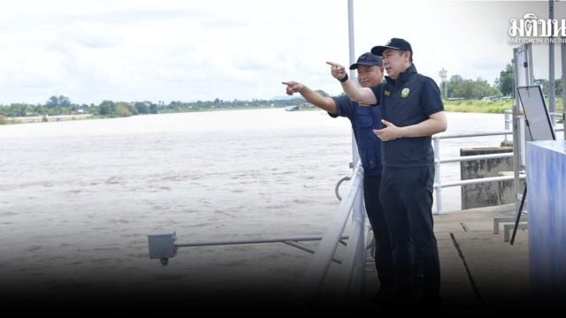 Das Königliche Bewässerungsamt überwacht den Wasserstand des Chao-Phraya-Staudamms