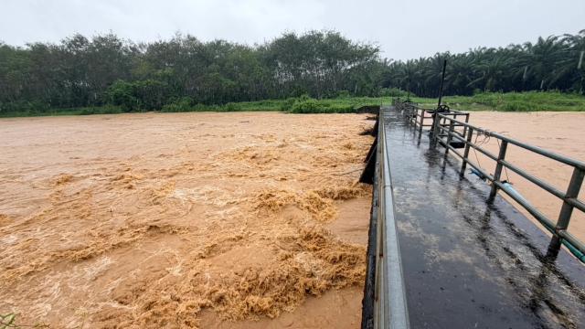 Heavy Rainfall and Flash Floods Impact Trat Province