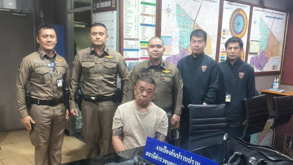 Chinese National Arrested in Bangkok for Overstay and Illegal Possession of Firearms and Drugs