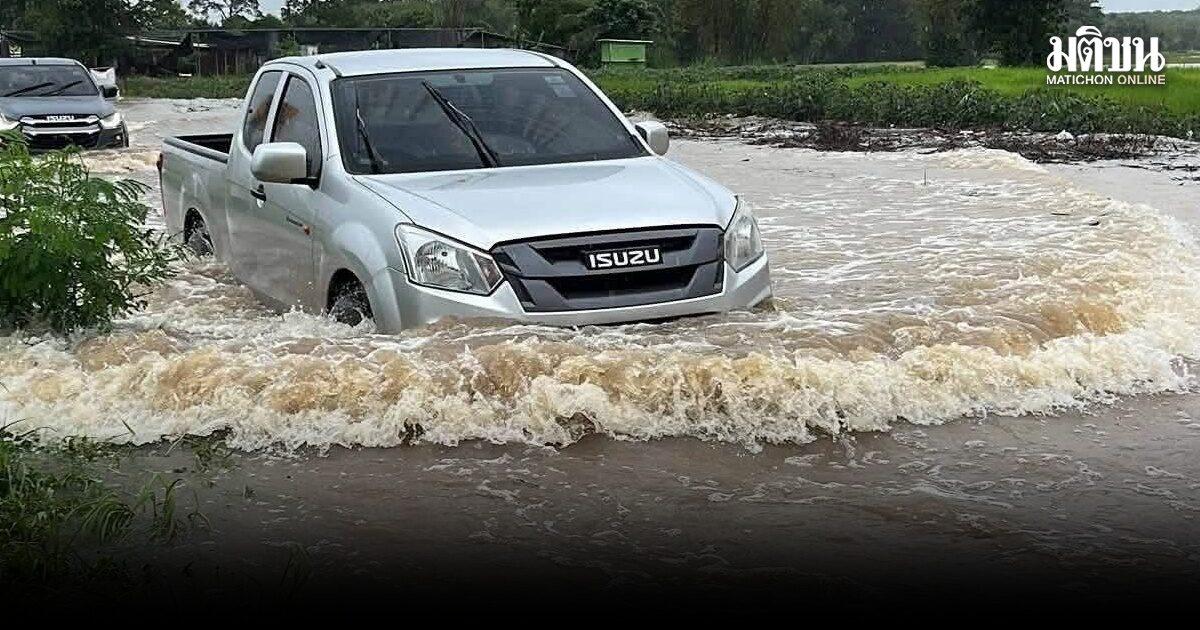 Heavy Rainfall Causes Flash Flooding in Surin's Phanom Dong Rak District