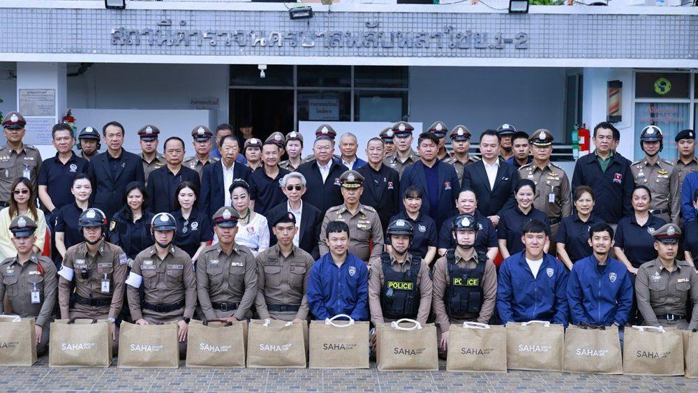 Metropolitan Police Leadership Distributes Relief Supplies to Plapplachai Officers