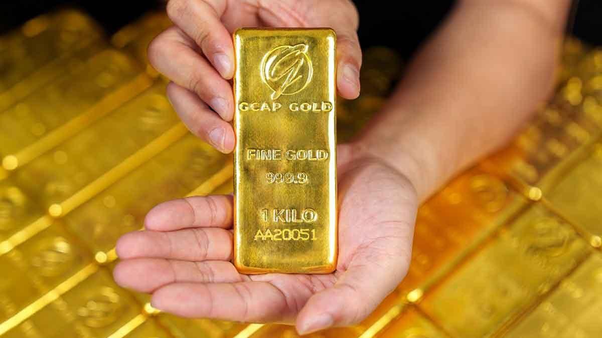 Gold Prices Eye $4,400 Resistance Amid Market Volatility