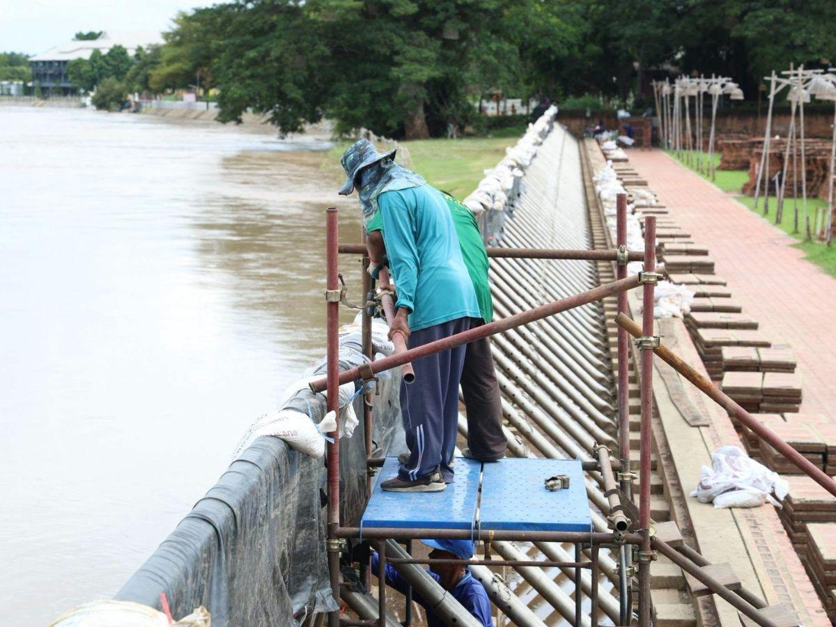 Flooding Impacts Six Districts in Ayutthaya as Chao Phraya Discharge Increases