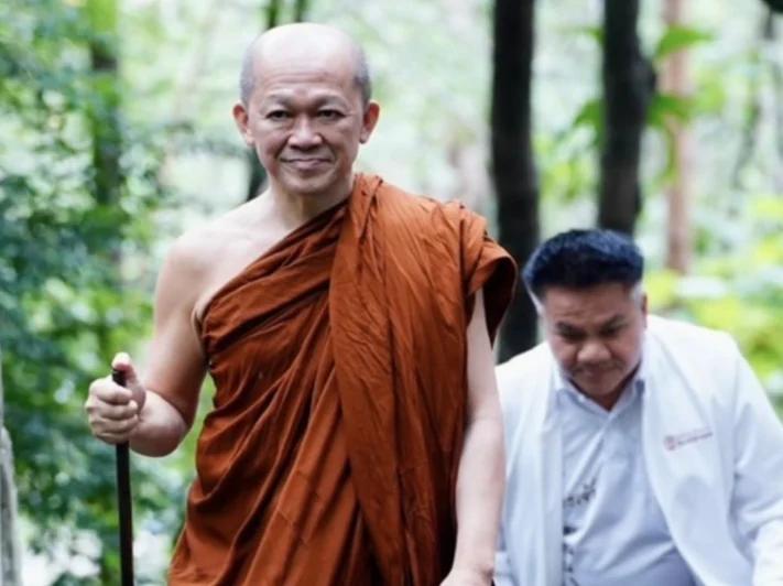 Concerns Over Buddhist Clergy Conduct in Thailand