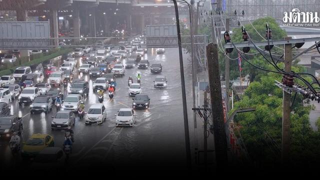 Heavy Rainfall Causes Widespread Traffic and Flooding in Bangkok