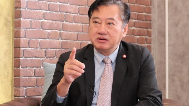 Former Senator Highlights Supreme Court Precedent in Senate Election Fraud Cases