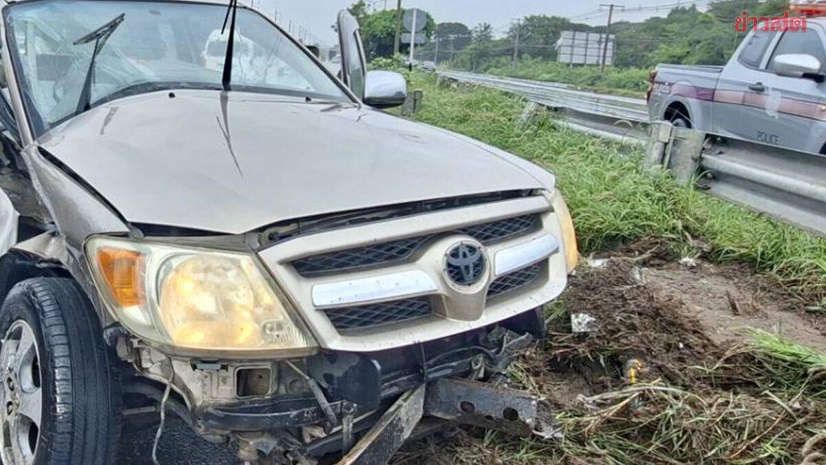 Colisão fatal de caminhonete em Nakhon Ratchasima