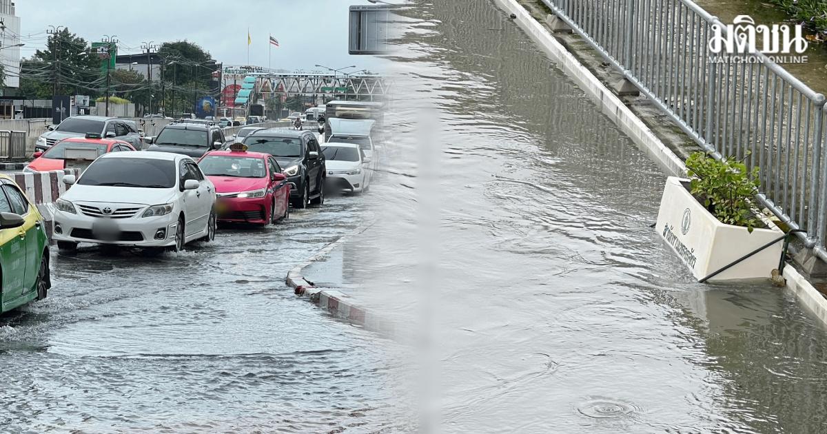 Las fuertes lluvias provocan una congestión generalizada en Bangkok