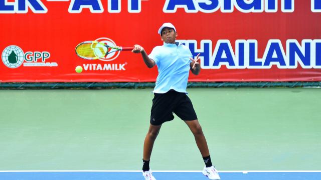 Thailändische Jugend-Tennisspieler erreichen das Viertelfinale beim Vitamilk-Turnier