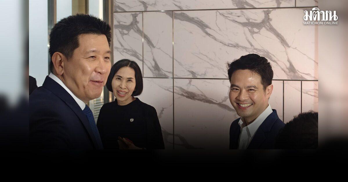 Il governo thailandese esaminerà i finanziamenti di emergenza per il Fondo per i prestiti agli studenti