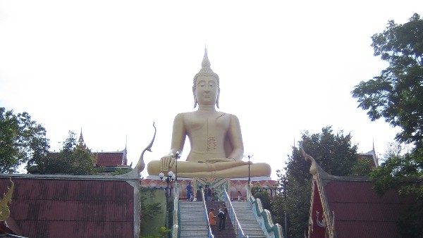 Big Buddha Temple (Wat Phra Yai)
